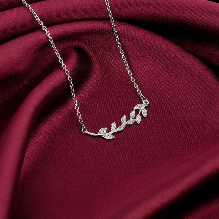 Anushka Sharma Silver Leaf Necklace Pendant.