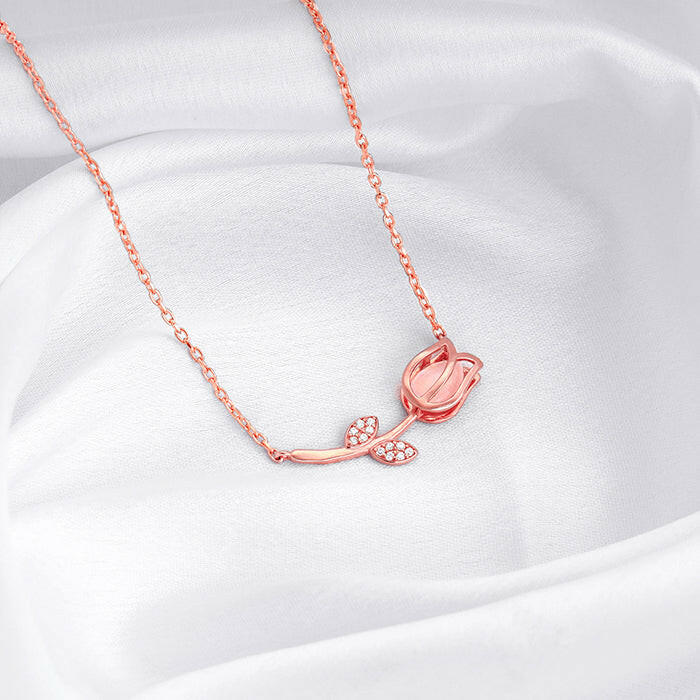 Rose Gold Pink Quartz Flower Necklace Pendant.