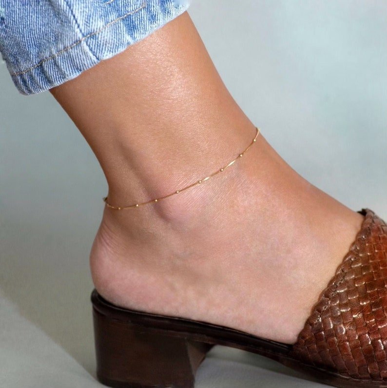 Anklet & Toe Ring Collection – Graceful Ornaments for Every Step