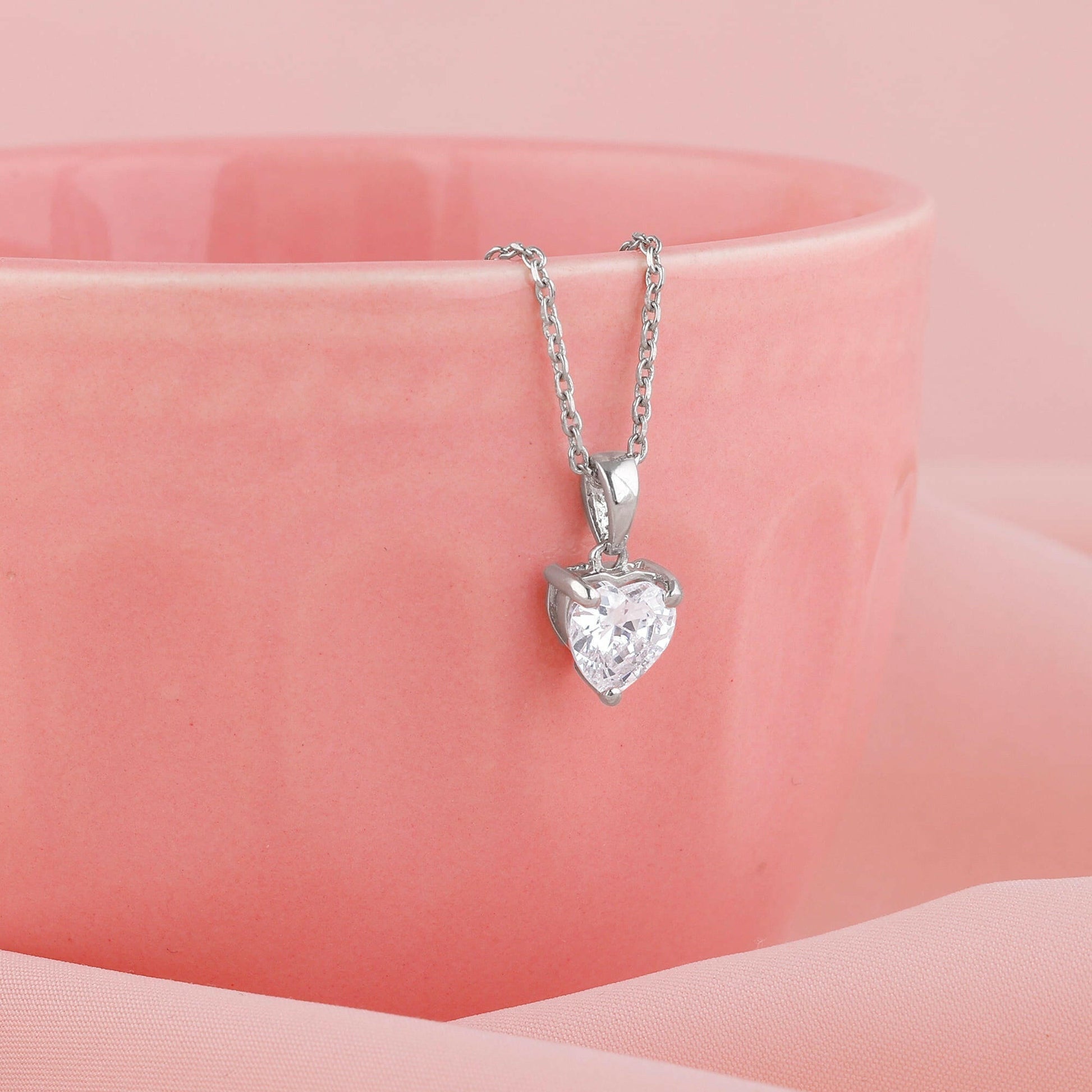 Silver Solitaire Heart  Pendant with Link Chain Pendant.