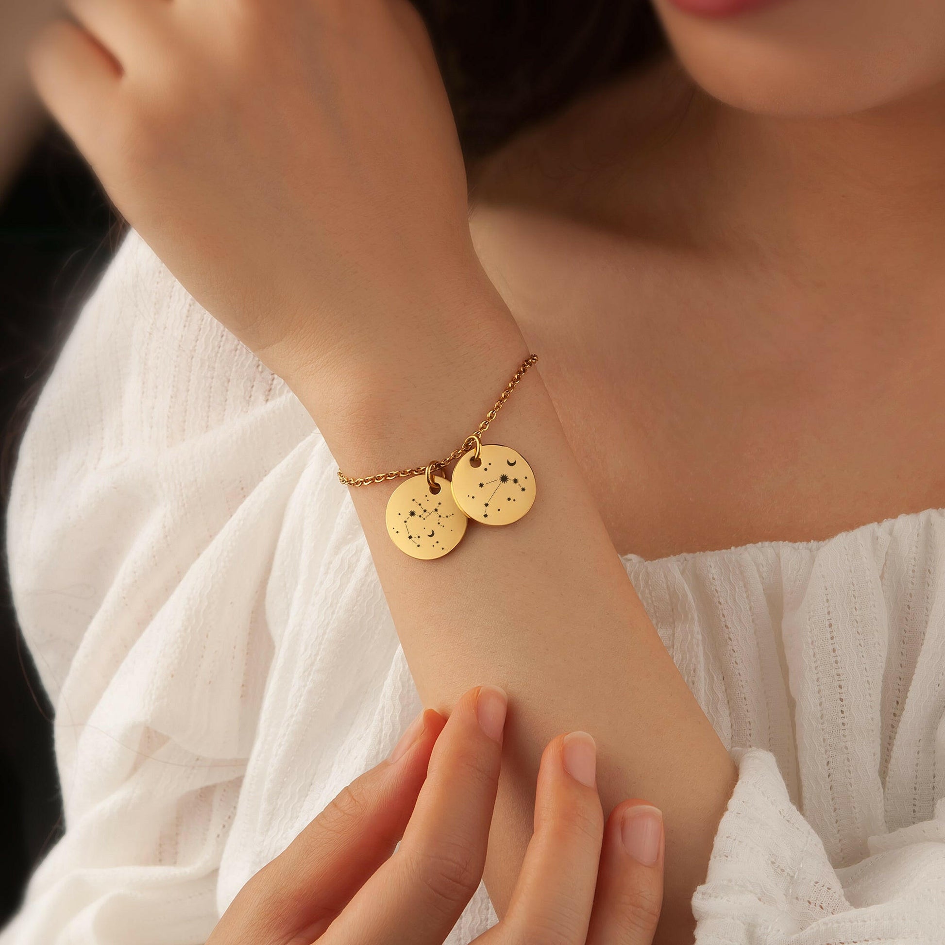 Personalized Constellation Charm Bracelet Bracelet.