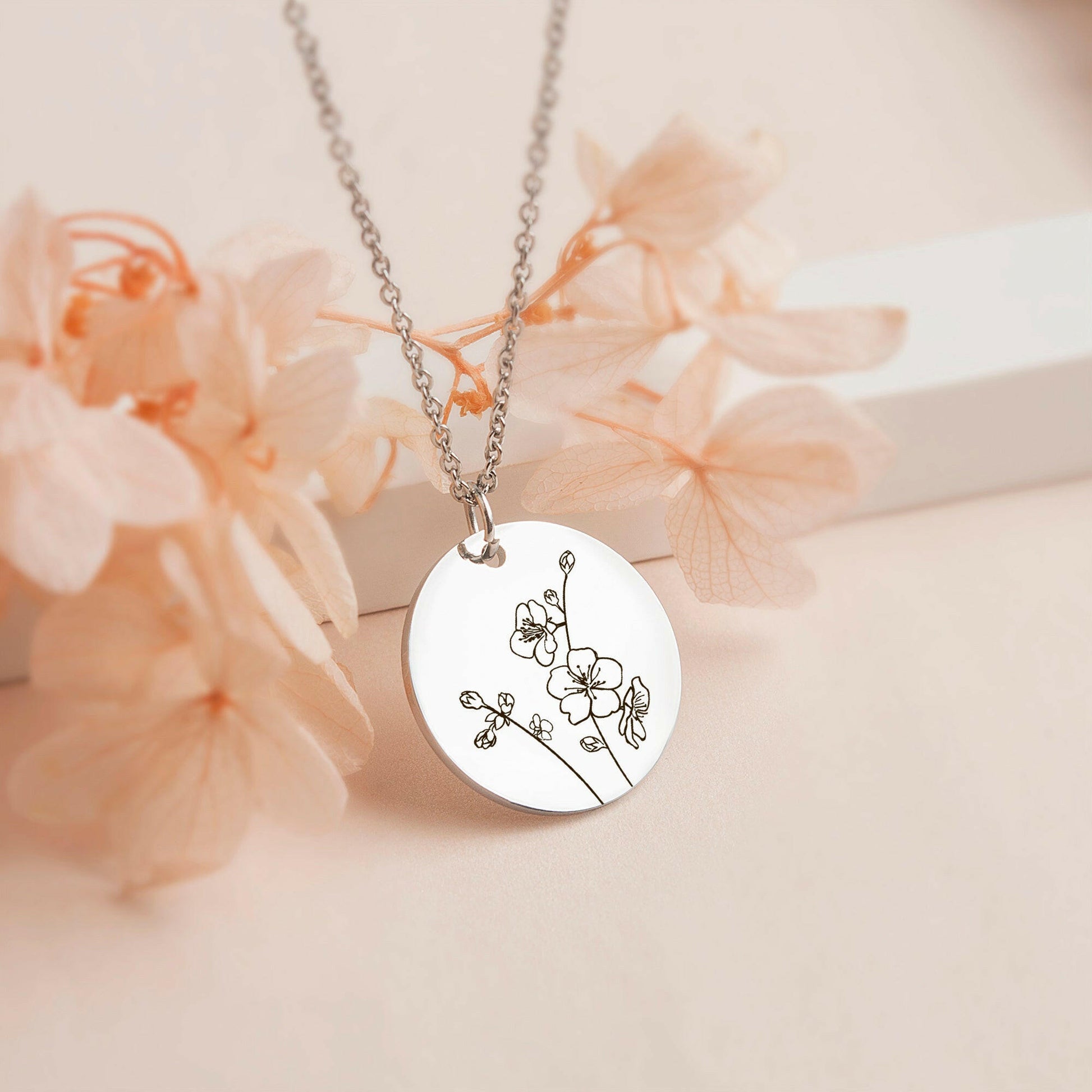 Personalized Birth Flower Necklace Necklace.