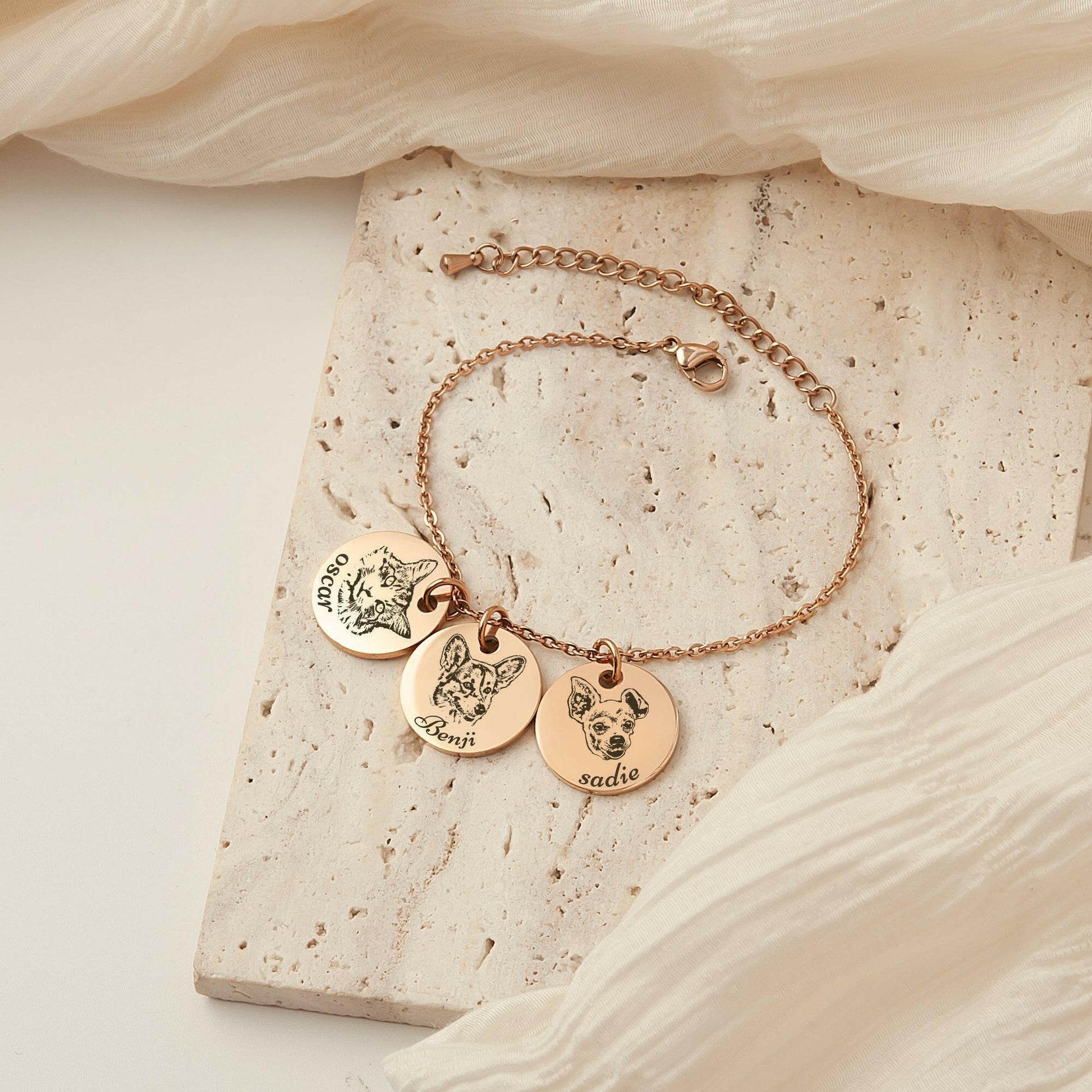 Personalized Pet Portrait Charm Bracelet Bracelet.